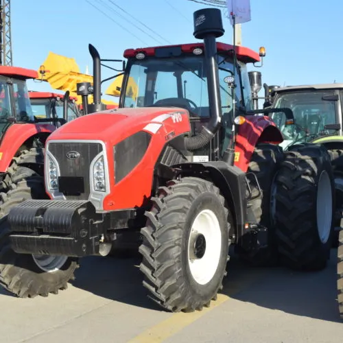 Трактор YTO LХ2204